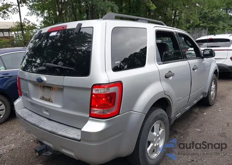 2012 Ford Escape Xlt z USA, uszkodzony, nr VIN 1FMCU9D75CKB66368